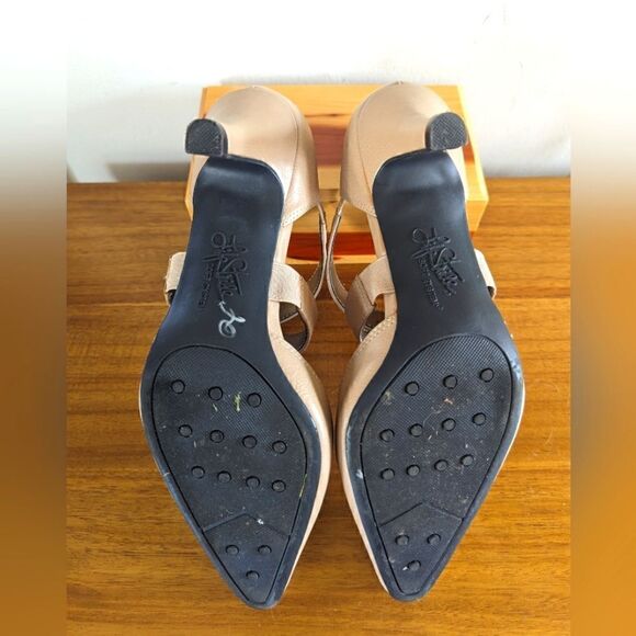 Life Stride Pumps Classic  Neutral Minimalist Capsule Preppy 6 ½ - Picture 9 of 9